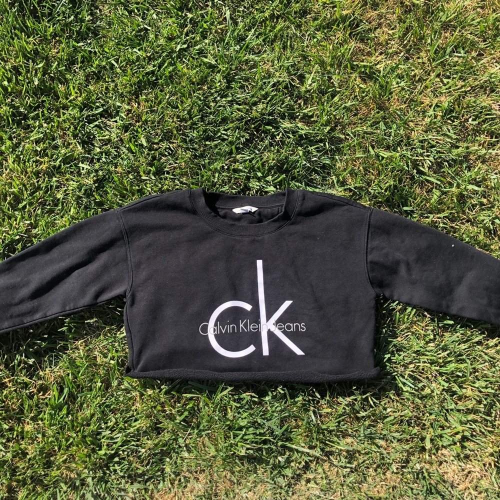 Black Cropped Calvin Klein Crewneck